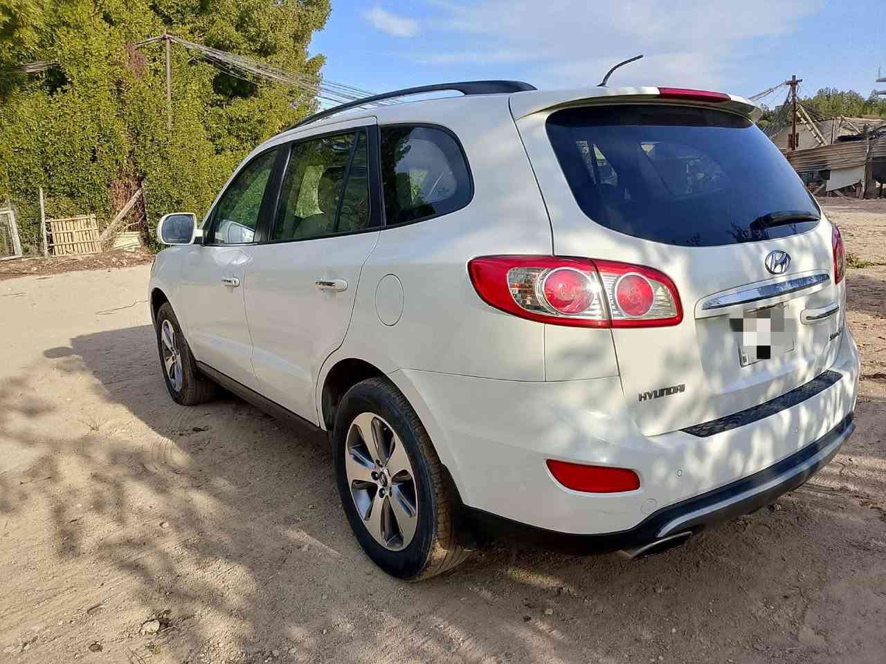 للبيع/مراوس سنتافي 2012مكينة 2400 ماشيه 234 ألف رقم نجف السيارة مكفولة بالكامل وما بيها أي شي الملاحظه/ صبغ باب السائق شبرين تحت مراية السائق فقط للتواصل واتساب/اتصال مباشر فقط
للجادين فقط رجاء... السعر ((150)) وبيها مجال للشراي 
 ***********
***********
