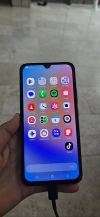 سامسونج A34 • سامسونج A750 • شريحتين