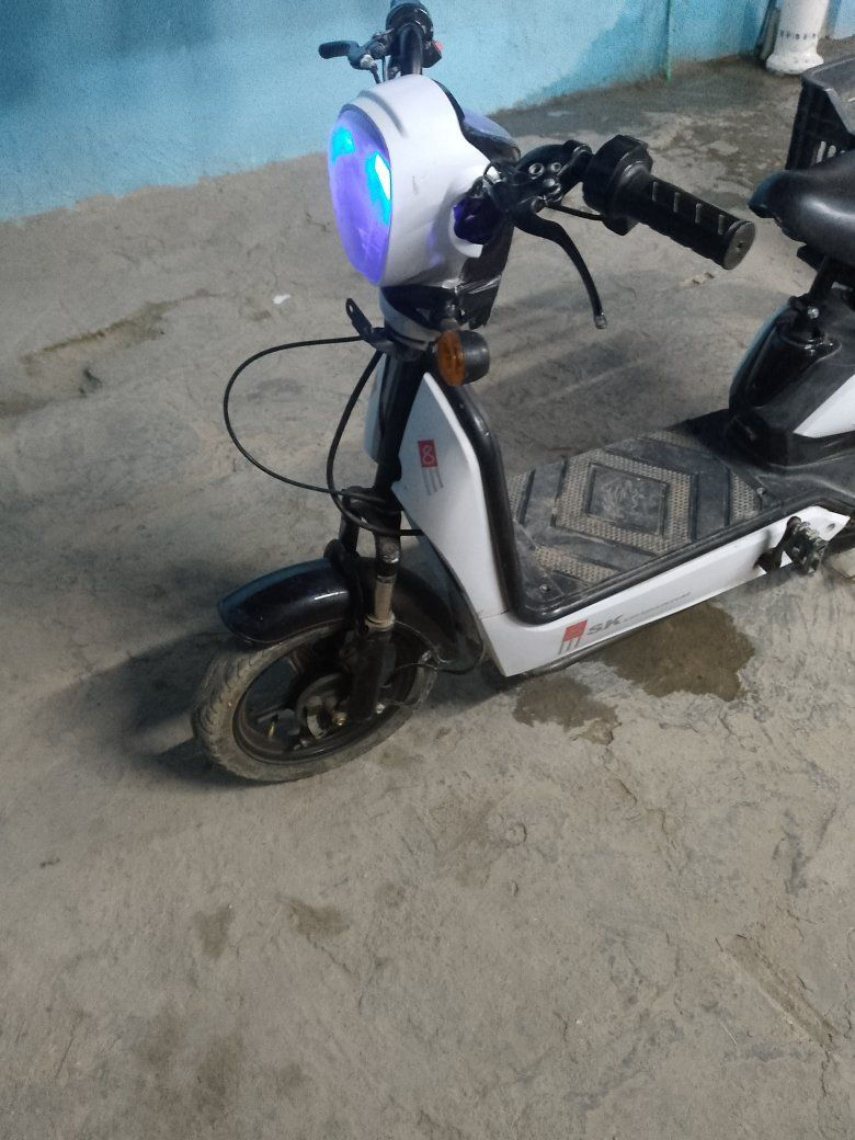 دراجه شحن حجم 14شغاله  اربع بطاريات 
سعره 150
مكاني نجف حي القادسيه


**إذا كنت صاحب هذا الإعلان وتريد حذفه لأي سبب، رجاءا أرسل رسالة إلى الدعم الفني**