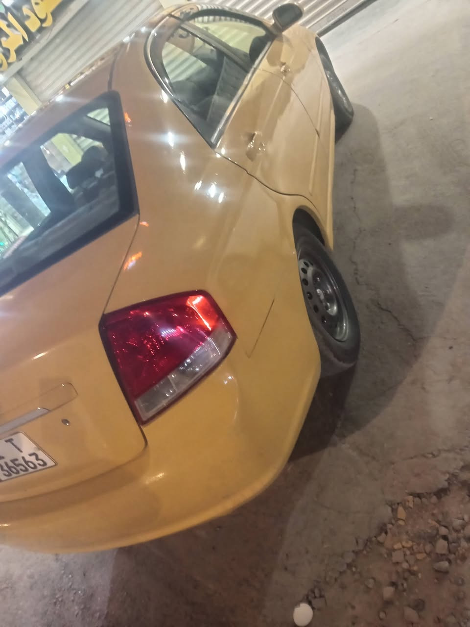 السلام عليكم سبكترا موديل ٧ حادثه جاملغ وبنيد بدون دواخل سعره ٧٣ وبيه مجال قليل بابل شارع ٦٠ قرب جسر الطهمازيه موبايل ***********
