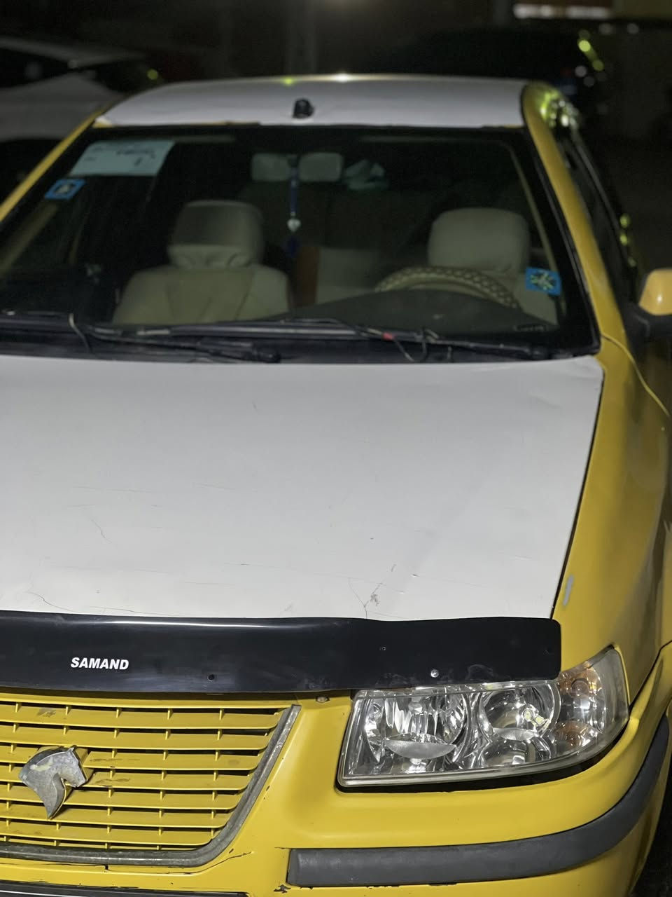 السلام عليكم سمند للبيع موديل 2011 رقم بغداد دولي  تبريد ثلج مكينه تنقص  كل15 يوم لتر مكينه فرنسي كهربائيات كلها شغاله كير جديد تخم تاير جديد صدر جديد باتري جديد رايدها 25 قفل *********** واذا اكو مراوس بافبو انطي فرق
