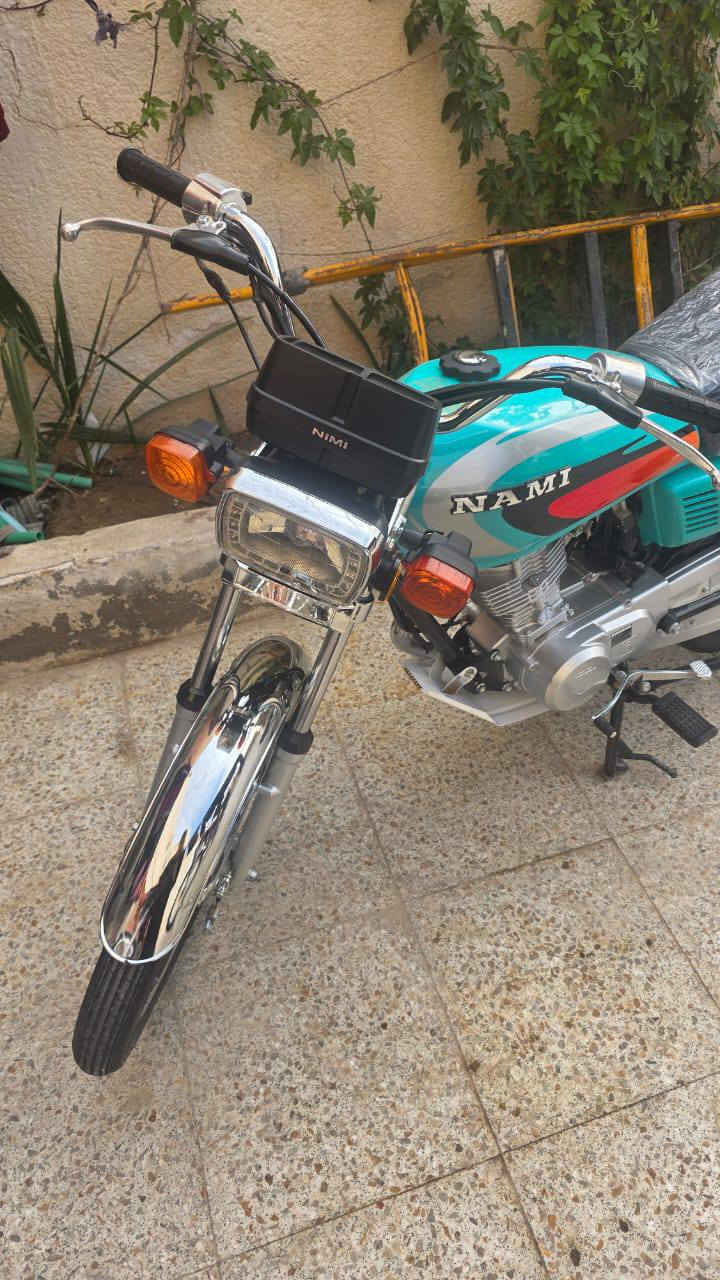 للبيع
دراجة نامه وكيل بعدها زيرو اول تبديله دهن بعدها ما ساحكه مكفوله كفاله عامه شخط مابيها صار ٢٠ يوم طالعه من الوكيل. اوراق. مكاني العماره ابو رمانه. السعر 950.للاتصال ع الرقم ***********
