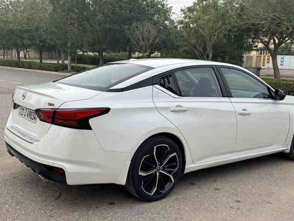 التيما 2023SR
زيزو زيرو سيارة ماشيه 13 الف
تحديد سرعه
شفتات ستيرن رياضي
رادار امامي 
رادار خلفي 
رادار جوانب
بيه قطعتين صبغ
بنيد وجامرلغ
رقم سليمانيه اب اسمي
مصار اسبوع مرقمه

1N4BL4CV5PN423934
مكاني كلار 
***********
172$وبيه مجال
