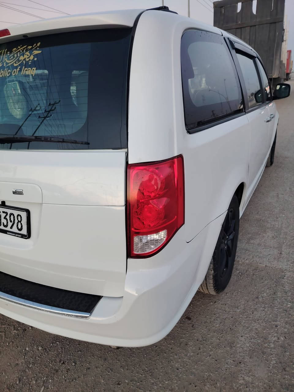 دوج كرفان موديل: 2019
الفئة: gt ( أعلى فئه )

📄 السيارة رقم بغداد دولي بأسمي

       سنويه لـ  2030

مكينة +كير +حدادية كفالة، بجم كبس بدون ايرباك ، تبديل قبق صندوك شركة بلادي وصبغ جاملغ خلفي عكس سايق. 

🚗 المواصفات:

• محرك 6 سلندر 3600

• كشنات جلد

• كراسي كهرباء

• حساسات إطارات

• نظام فرامل ABS

. مانع الانزلاق 

• كاميرا خلفية

• جام 6 كهرباء

. مرأة هيتر 

• كشنات بلع

• بيبان + جنطه كهربائي

• شاشة سقف عدد 2

• 3 قطع تبريد🥶

• تبريد+تدفئة،  مقاعد الامامية تدفئة 

. ستيرن تدفئة

💰 السعر: ٢١٠ ورقة وبية مجال 

السيارة جداً حلوه ونضيفة

وأحلى من الصور

وأستخدام شخصي للبيت

وجاهزه من كلشي

ما تصرف عليها شي

📞 للاستفسار:

***********
