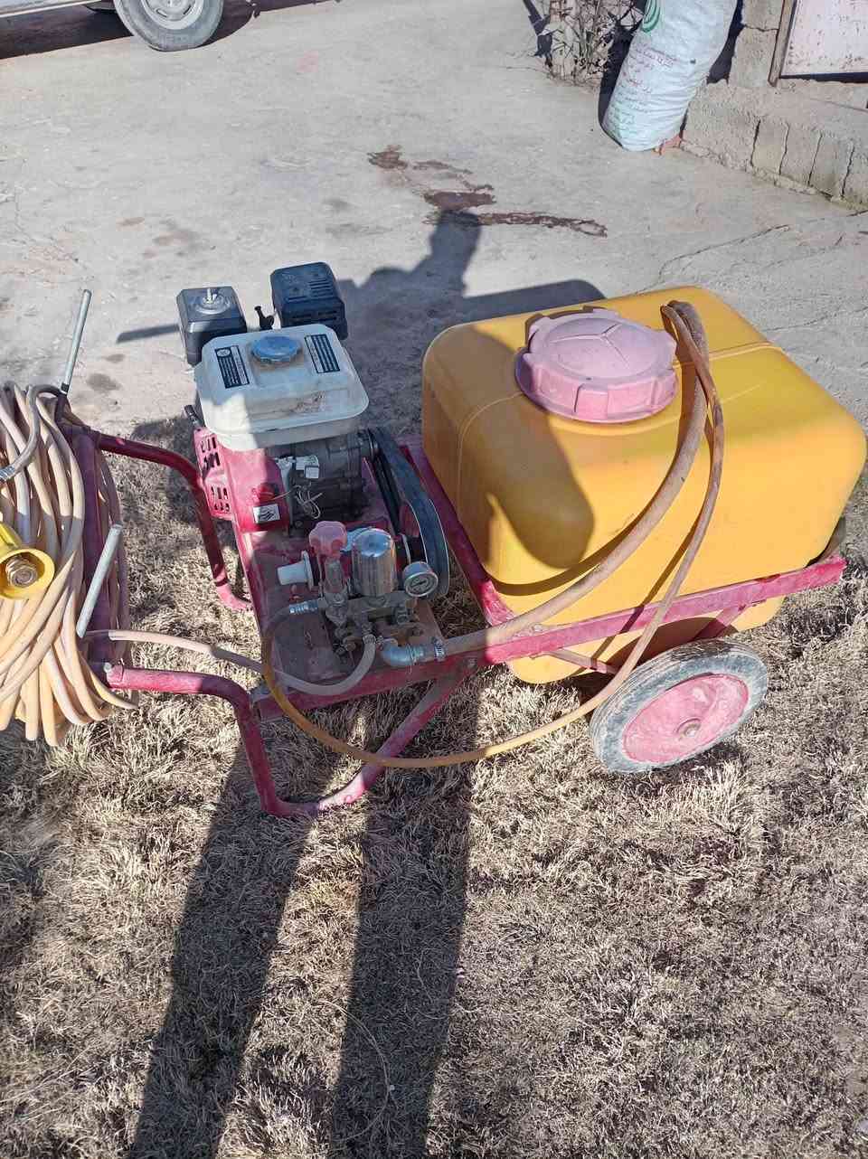 هولدر للبيع شغال جاهز السعر 175 الف وبيه مجال للطيبن وباقي التفاصيل اتصل ***********
