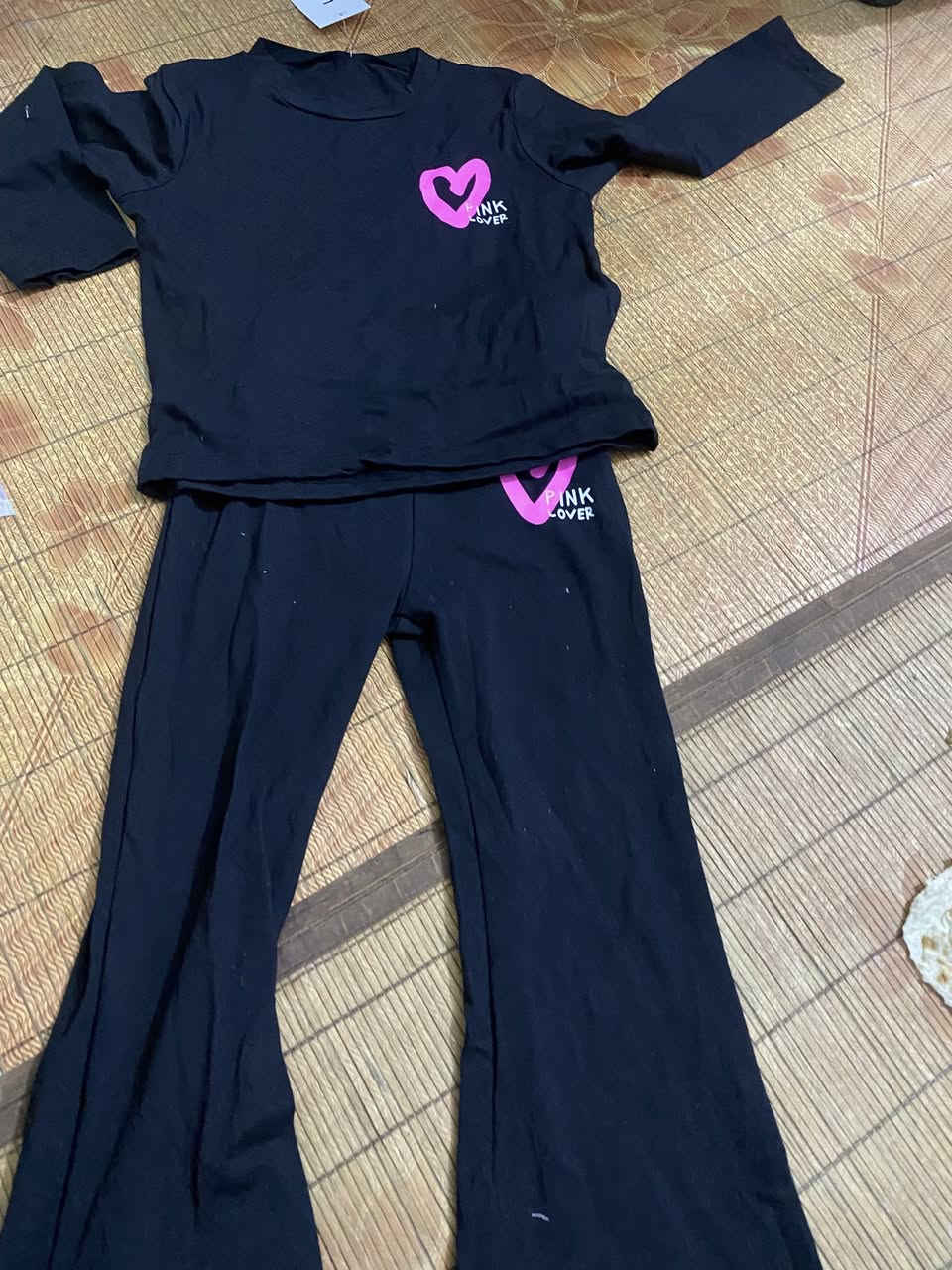 ملابس العيد
هذا الجمال كله على 5 _6 الالف 😍😍💗


**إذا كنت صاحب هذا الإعلان وتريد حذفه لأي سبب، رجاءا أرسل رسالة إلى الدعم الفني**