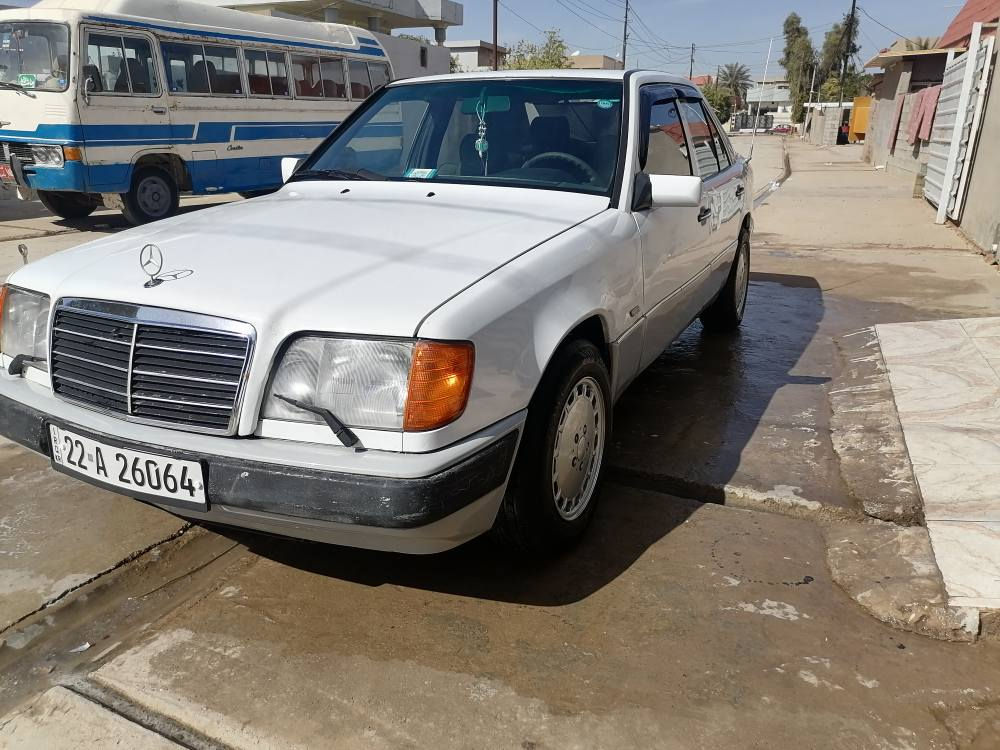 مارسيدس دب ابيض اللون
موديل 87 محدث
مكينة 2500 ديلكو لاصرف ولا بخار
رقم أربيل دولي بأسمي
تبريد تدفئة شغال
دفتر بانزين موجود
العنوان كركوك
السيارة مال بيت... جاهزة
*********** كركوك, العراق
