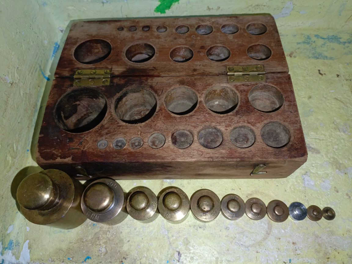 سيت اوزان نحاس ناقص قطعتين كما موضح بالصور السعر 45الف يوجد توصيل جميع المحافظات


**إذا كنت صاحب هذا الإعلان وتريد حذفه لأي سبب، رجاءا أرسل رسالة إلى الدعم الفني**