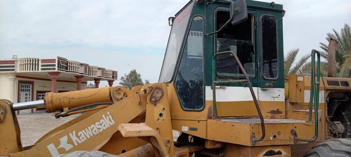 للبيع شغل كاوسكي حجم 80 z  موديل 1998 
***********
