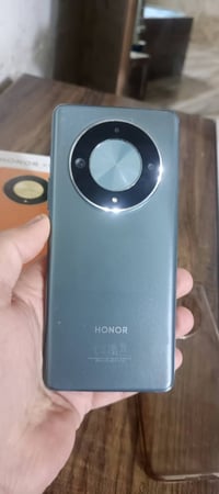 هونر اكس9بي  جهاز ذاكره 265 العشوائيه12 الجهاز نظيف جدا بس قرص الكامره...