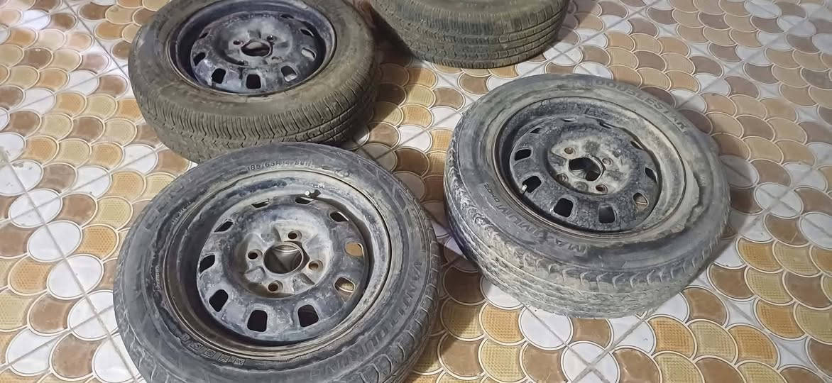 تخم ويل النترا دمعه هنه والتايرات قفلهن ب130 اليحتاجهن يتصل ***********
