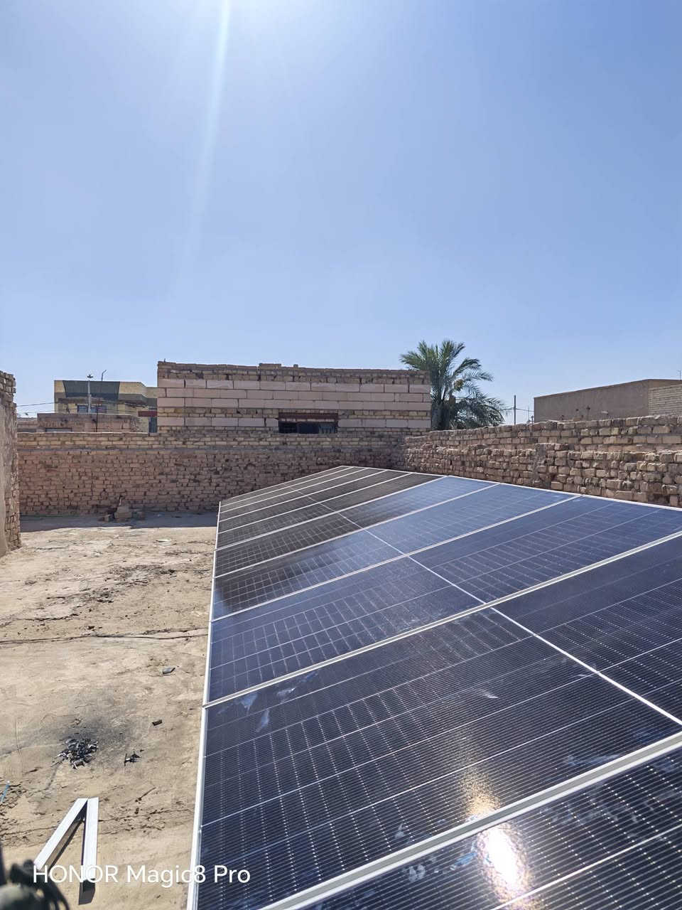 ☀️ وداعاً لانقطاع الكهرباء.. طاقة مستدامة وبأعلى كفاءة هندسية!

​على بركة الله وتوفيقه، تم إنجاز وتشغيل منظومة طاقة شمسية متكاملة في قضاء الشافعية، بإشراف كادر هندسي متخصص لضمان أعلى مستويات الأمان والاستقرار.

​🛠️ المواصفات الفنية للمنظومة:

 إنفيرتر حديث من شركة Rising بقدرة 11KW.
​ بطارية ليتيوم من شركة Rising بقدرة 16KW.
​ ألواح Jinko الشهيرة بقدرة 650W (الإصدار الجديد والأحدث Neo 3).
​بورد سيطرة وحماية شامل مع استخدام أسلاك نحاسية نقيّة (6mm) مخصصة للتحمل العالي.

​✨ مميزات تجعل هذه المنظومة خيارك الأفضل:

 تجهيز تيار مستقر يصل إلى 20 أمبير ليلاً ونهاراً.
 المنظومة مصممة لتكون قابلة للتطوير الزيادة مستقبلاً بكل سهولة (إضافة ألواح إضافية للاستخدام المهاري، أو بطاريات للاستخدام الليلي).

​أمان وراحة بال و ضمان حقيقي وشامل لجميع أجزاء المنظومة + صيانة دورية مجانية.

​💰 التكلفة الإجمالية (شاملة كل شيء) 7 ملايين دينار عراقي فقط.

​📦 ملاحظة: تتوفر لدينا منظومات بمختلف القدرات لتلبية كافة الاحتياجات وبحسب طلب الزبون.

​⚡ استثمر في راحتك ووفر مصاريف المولدات الأهلية.

​📞 للتواصل والاستفسار:

​الهاتف: ***********
​المهندس محمد الهلالي
