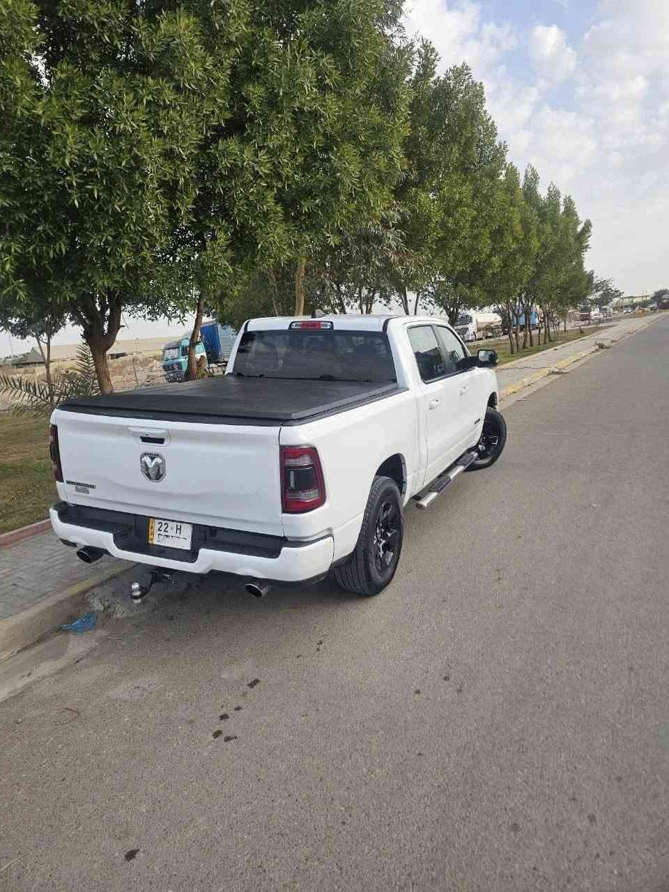 السلام عليكم للبيع دودج رام 2022
باب طويل بودي قصير
مكفولة كفالة عامة السيارة جديدة ونظيفة جدا احلى من الصور
مكينة 8 سلندر (HEMI (5700
مواصفات سيارة كشنات جلد
كشنات كهرباء لايت ليد
بصمة تشغيل صندوق كهرباء
تشغيل عن بعد 
اشاير بالمري تشغيل عن بعد وبيها بعد هواي مواصفات ماذكرتهن
مواصفات الرام معروفة
مكان السيارة بغداد
السعر 290 وبيها مجال
السيارة كفالة عامة
كير مكينة كله مكفول
للاستفسار
***********
