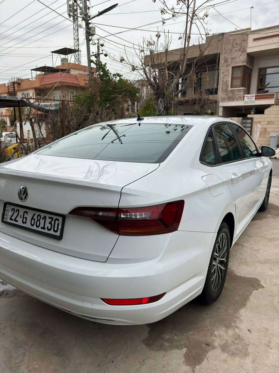 ڤۆڵگسواگن جێتا 2019 مواسەفات S 14T
گێڕ ئۆتۆماتیک ، ٨نمرە
تحدید سرعە
مەودای دووری و نزیکی سەیارەی پێشت دیاری دەکات
ڕاداری پێشەوە و دواوە
ڕاداری ئاوێنە Auto start, stop
کامێرای دواوەوە
برێک بەسمە
٣ مۆدی لێخوڕین
کارپلەی و ئەندریۆد ئۆتۆ
کامل لایتەکانی لیدن 
2 پارچە بۆیاخە خاملغو بونیت بە ژورێ بەشەرت  
ئەیرباگی هیچی نەتەقیوە 
پێش و پشتی کەپسە سایارەکە نموونەیە لە جوانی 

گێر و مەکیەنەی بەشەرت 
هیچ کێشەیەکی تێدا نییە 

ژمارەی خاوەنەکەی 
*********** أربيل, العراق
