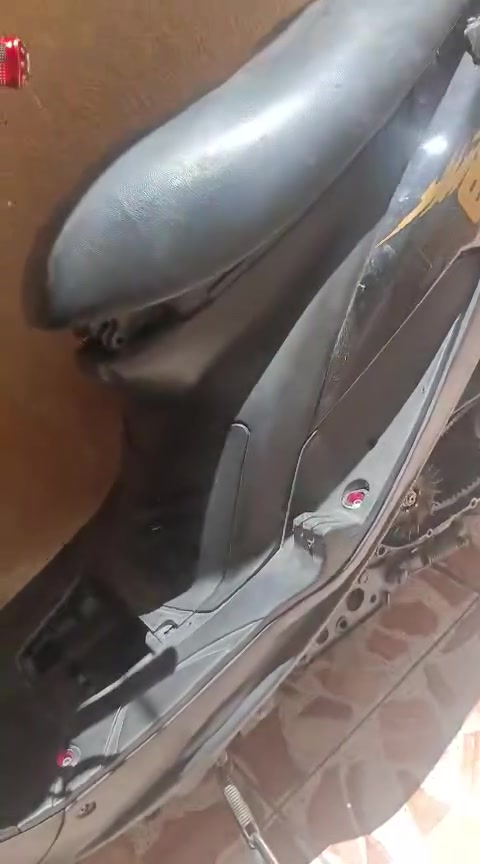 ماكس عدله محرك ياباني جاي امشي بيه وطفت فجأة بوشه49 بلادي مبدله ولفات كهربائيات شغاله كله نقصه باتري ابيع على هاي حطه سعرة 350 وبيه مجال لشراي وبيها صالنصه صجميه بلادي مختمه سعرة 50  مكفوله سرقه وشاصي نضيف


**إذا كنت صاحب هذا الإعلان وتريد حذفه لأي سبب، رجاءا أرسل رسالة إلى الدعم الفني**