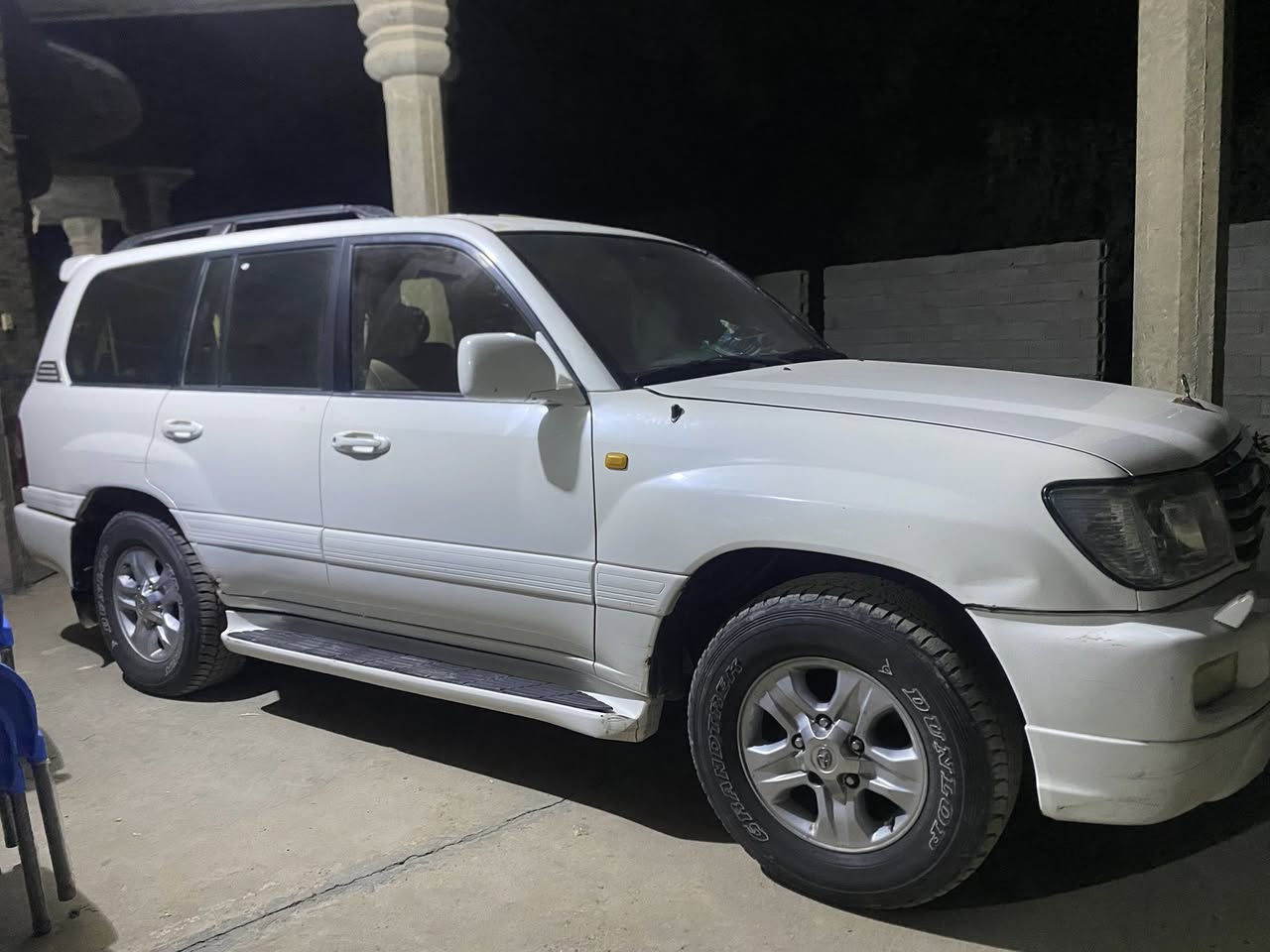 سلام عليكم
لاندكروز مونيكا 2007 خليجي فول فتحة صبغ حزام فقط اثر الخط بدون حادث بدون تبديل مكانهة بغداد سيارة مزاد وكاملة معاملتهة فقط تدفع رسوم وترقم 
السعر 145 ورقة وبيهة مجال استفسار اكثر خاص او واتساب 
***********
واتساب
