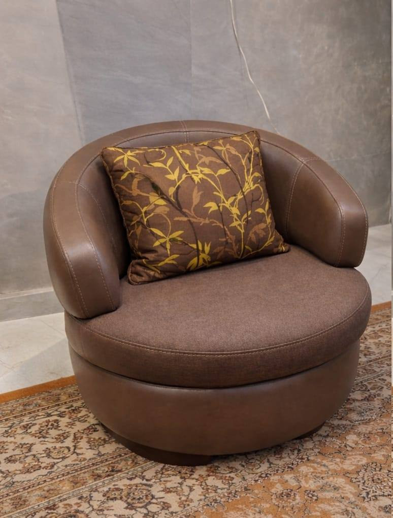 ٢ تخومه 
واحد جلد واللاخ قماش
البردات الزوج ب ١٠ الاف
الزوالي اسعارهن خاص
والتخومه اسعارهن خاص 
***********
