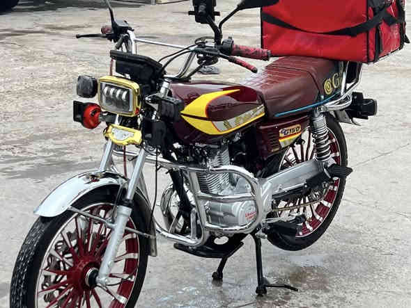 موطور ايراني موديل 25
مكفول من كل شي

سعره 900 وبي مجال 

رقم تلفوني 

***********
