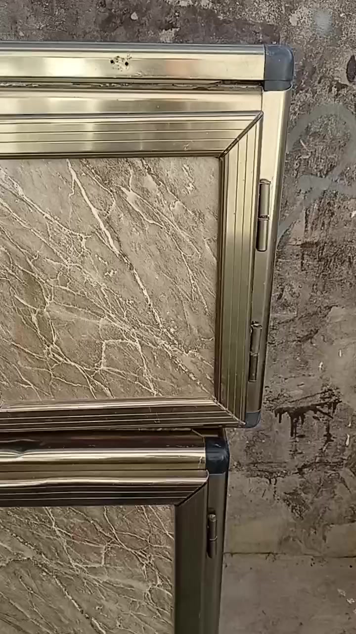 كونتر المنيوم متردين والسنك متر
السعر 225 اي عيب مابيه نضافه فول
للاتصال  ***********
