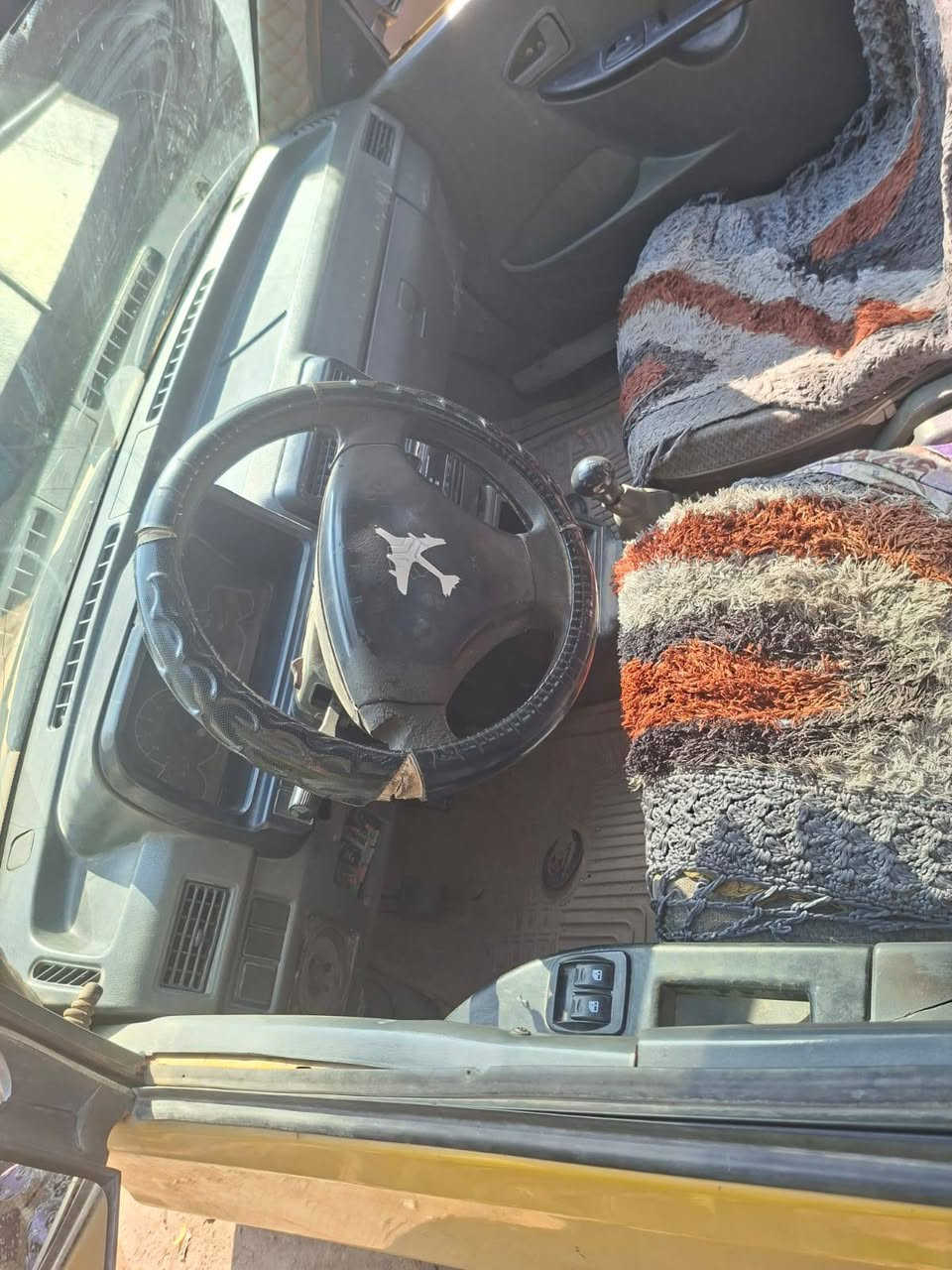 سلام عليكم سايبا موديل 2009 مكينه ومحرك كيا برايد 
مكينه كلش حلوه بس الكير الرابع يفلت 
كشرها تعبان شويه يرادلها ترتيب اوراقها اصوليه وعندي مستمسكات راعيها بس ماندله من بغداد 
ولي مايشتري لا يخابر ولا يراسل ابيع هل موجود سعرها 8 وبيها مجال حك الجيه ***********
