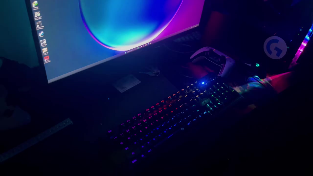 السلام عليكم تجميعه للبيع
الكيس

I5 11400f

M.b Asus h510M-k r2.0

Rtx plait 3060 12gb 

Ram xpg ddr4 rgp 3200 2x8 16gb 

M.2 500gb

Hdd 500gb

Pawer splay Aza 650 w 

Case Fantech black 4fan rgp

الشاشة 

Black wolf 

27inc

2k

165hz

Ips

1ms

Ups off line maxima 1500 مبدله بطاريات جدد 

ميز اسود ارجيبي اخو الجديد يتفصخ

مقاسات 

٧٠ ارتفاع 

١٢٠ طول

٦٠ عرض

ماوس g502 game one 

كيبورد اسود ميكانيكي

عنواني النجف ***********
