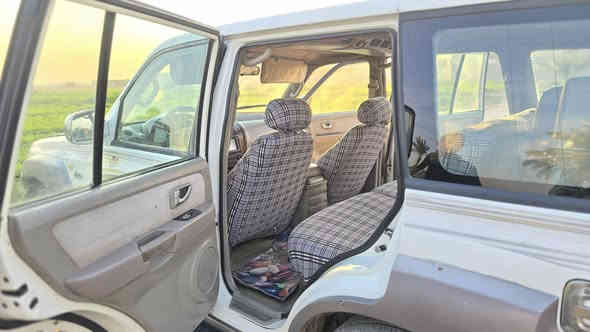 هيونداي تريكان 2005. رقم بغداد ألماني 
سنويه لحد سته و عشرين 
محور بطه ففتي ثنين ونص حاويه جديده 
تحم تاير جديد نضافت السياره 75بل 100
***********رقمي بسمي السياره
تحويل ثاني يوم
