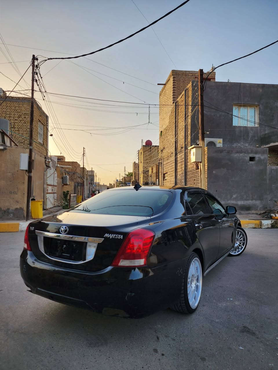 ماجسته 2010كفاله عامه كص وضربه  مسجله باقي كمرك وتصقيط رقم مواصفات 
محرك V8
جوبلس تخم ويل كب توسايز حجم 20 نصمه 4بيبان شفط جنطه شفط ترحيب بلمري كشن كهربائي ستيرن كهربائي برده خلفيه برده بيبان بلاد تبريد ثلج جاهزه ع الاخير ما بيه اي نقص وبعد بيه مواصفات خير من الله 
السعر مناسبه كلش 75بيه مجال قليل تره ماكو هيج سعر 
مكاني ذي قار ناصريه مركز 
***********
