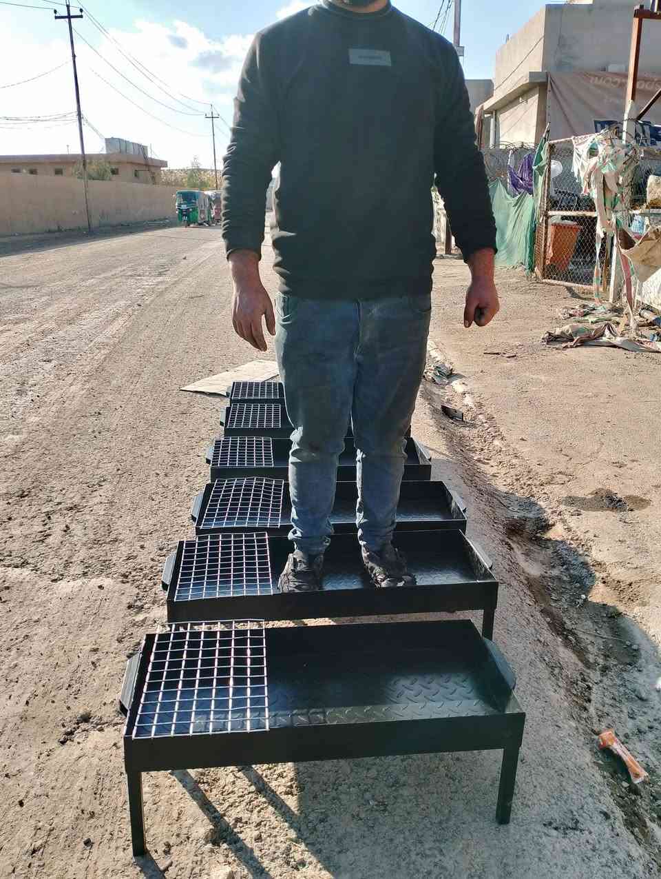 متوفر كمية مناقل حديد ثقيل جكر بليت طول 84عرض34 متوفر توصيل مجاني كل العراق   سعر 35 الف  
‏‪0787 467 3554‬‏
