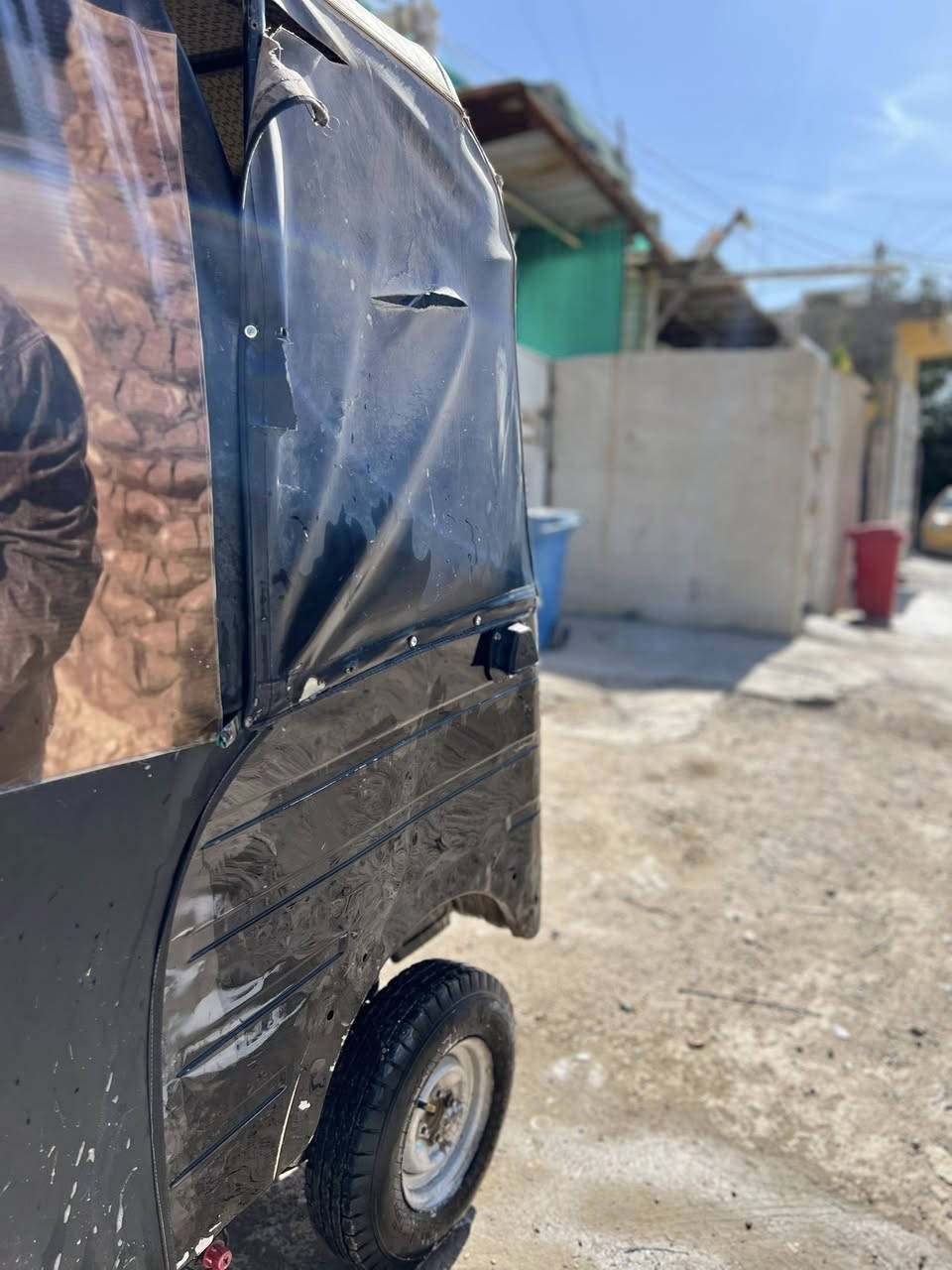 سلام عليكم تكتك مديل ١٩ شهر ١٠ تكتك ما معمر. بس دوس معمره مرقمه المكان مشتل شارع أمطبك. *********** وتساب
