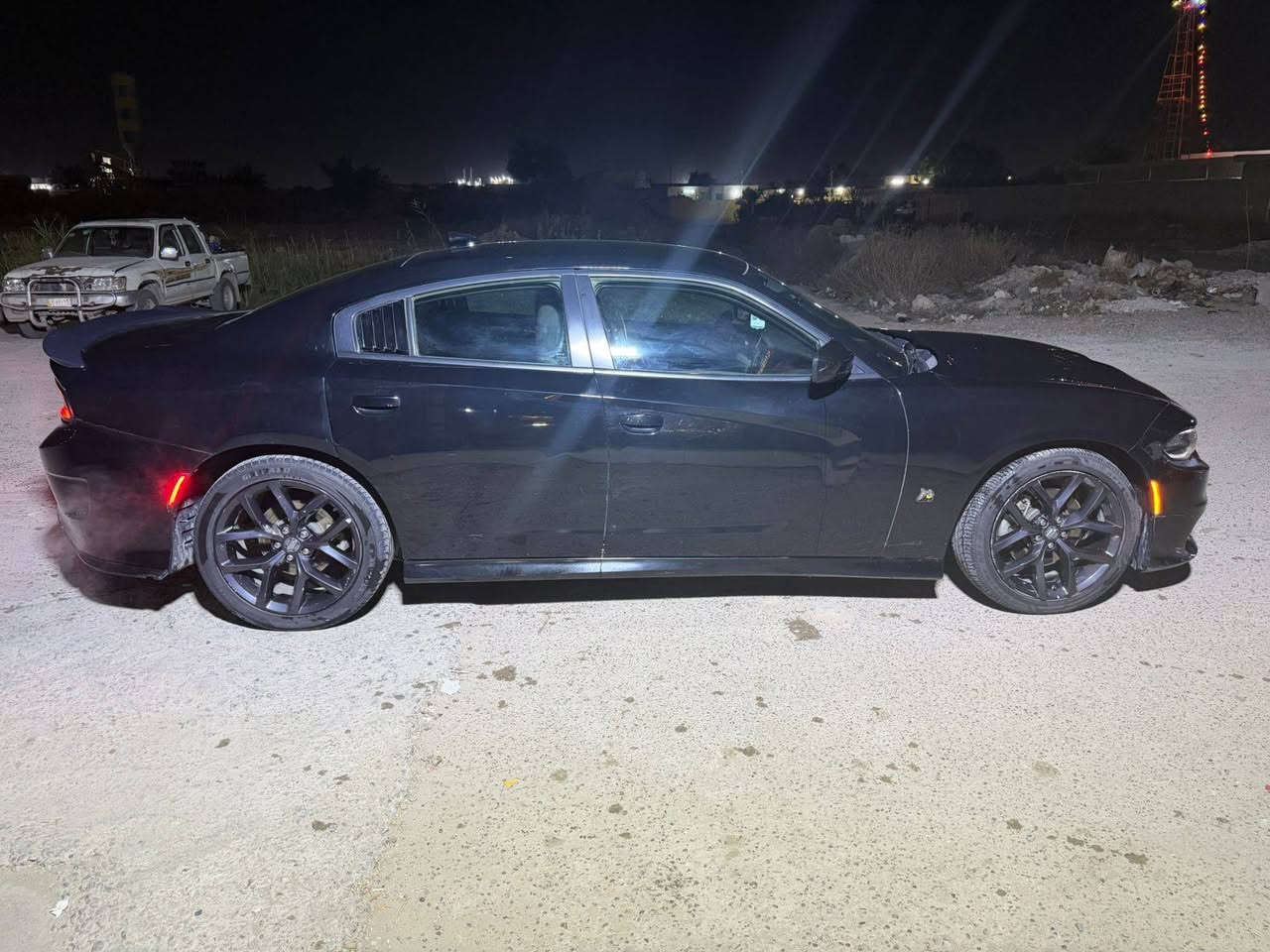 السلام عليكم جارجر GT3600 ماشيه 72 الف ميل حادث سطحي خلفي بدون ايرباك سياره مابيها اي نقص كير مكينه على وضع الشركه 
رقم بغداد ب اسمي 

بغداد قريب ع الكاضميه 

هاتف ***********
