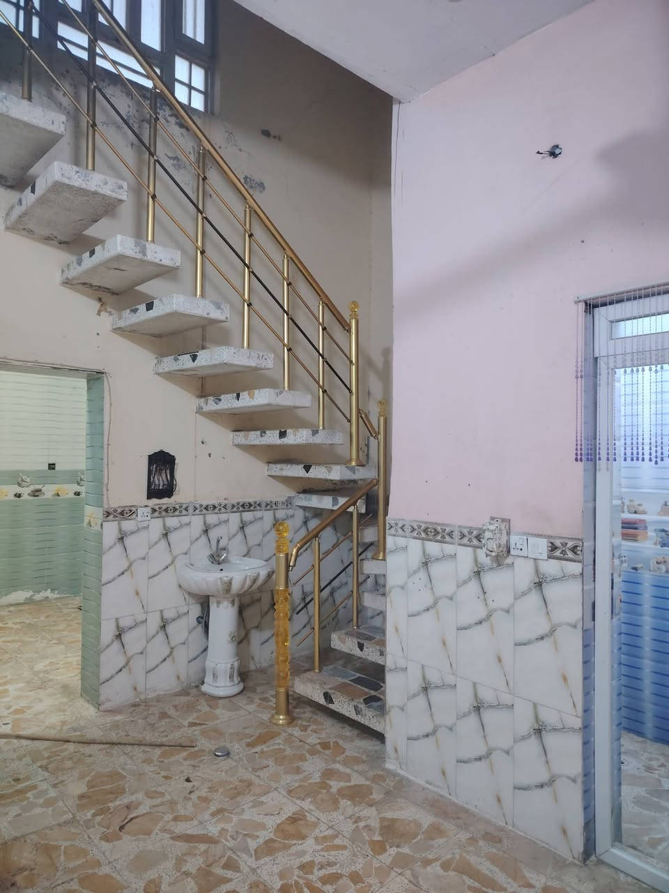 دار للبيع طابو زراعي سند ٢٥ المساحة ١٠٠ متر السعر ٣٩ مليون العنوان الماجدية نهاية شارع الملعب حجي حسن الأولى الاتصال على الرقم ***********
