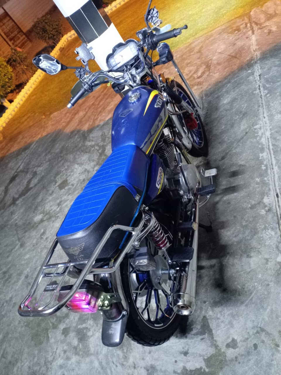 سلام عليكم دراجه ايراني 25 كفاله من كلشي ما بيها نقص برقي شاشه بلاتوث، وتشتغل صوره وصوت مكينه 200 بعدها زيرو *********** السعر 800 وبيها مجال
