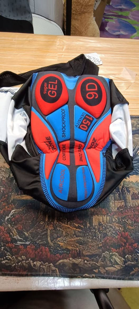 السلام عليكم ورحمه الله وبركاته 
بدله رياضيه تريدها كامله تريدها بدي وبجامه 
٢٠ الف


**إذا كنت صاحب هذا الإعلان وتريد حذفه لأي سبب، رجاءا أرسل رسالة إلى الدعم الفني**