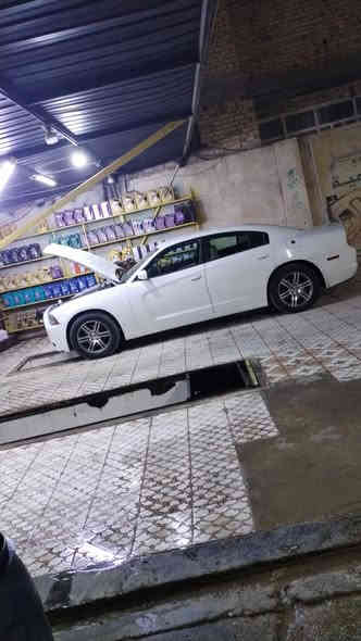 من رخصت لادمن صاحب الفضل جارجر 13 بغداد اباسمي مكينه 36 كيرعصه الثنين كفاله شرط لون ابض  صافي حادثها قطعتين جاملغ اوبنيد تخم تاير جديد سياره نضيفه بل عافيه على لياخذها ..ملاحضه بيع امراوس حسب لقناعه رقمي بي وات ساب راسلني تتصل ودلل سعر 155وبيها مجال لشراي ***********مكلف بل نشر
