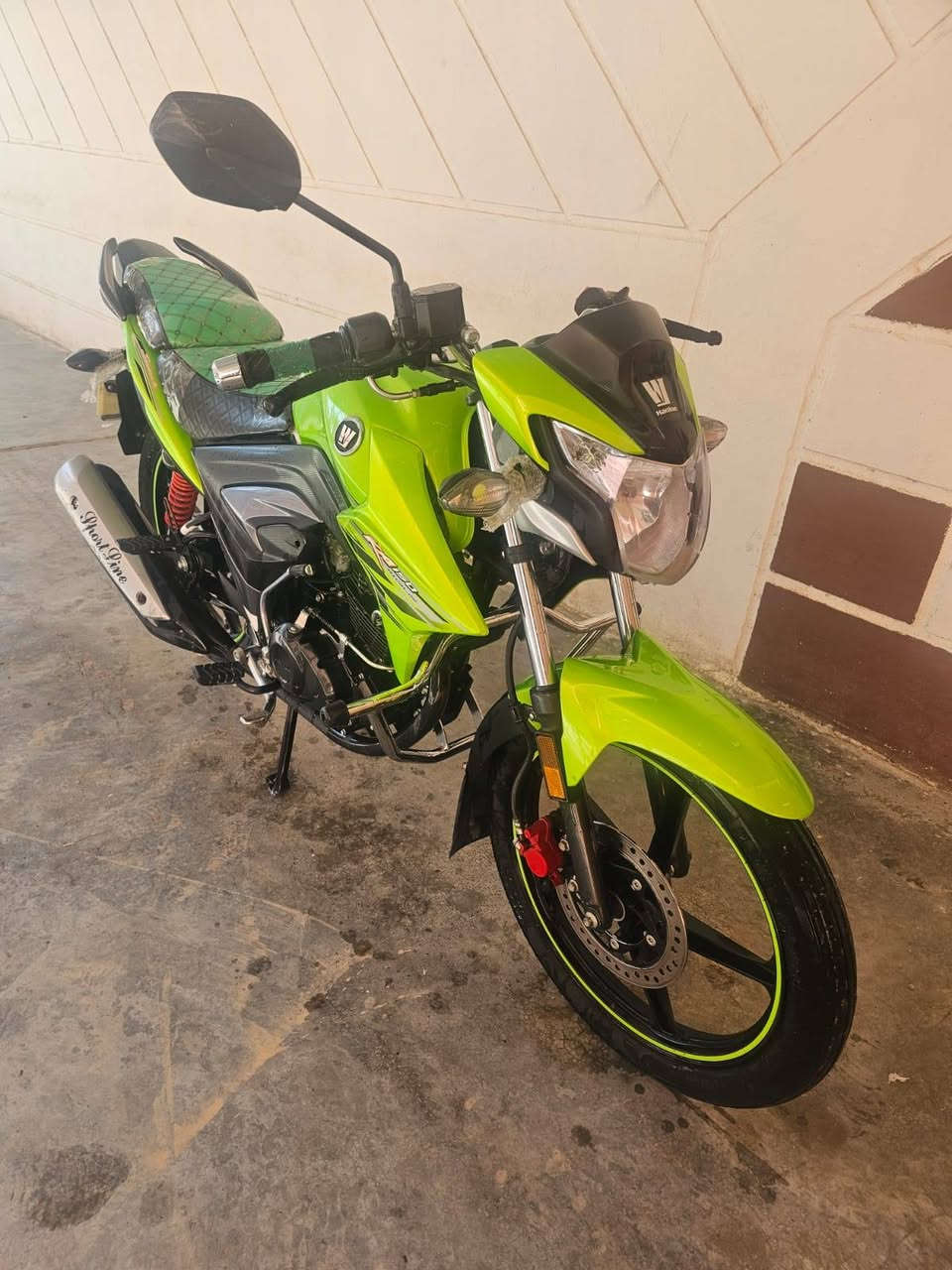 لبيع هاوجي نضيف بمعنه كلمه 
مسجل وكامل السعر 17.       ***********
