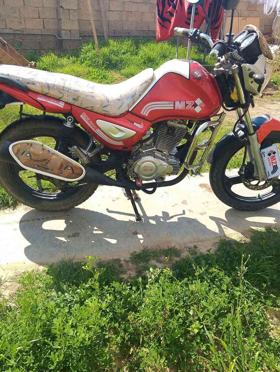 يوجد موطور للبيع Mz عالي موديل 2020 محرك 200
سعر 900 وبي مجال 
*********** للاتصال
