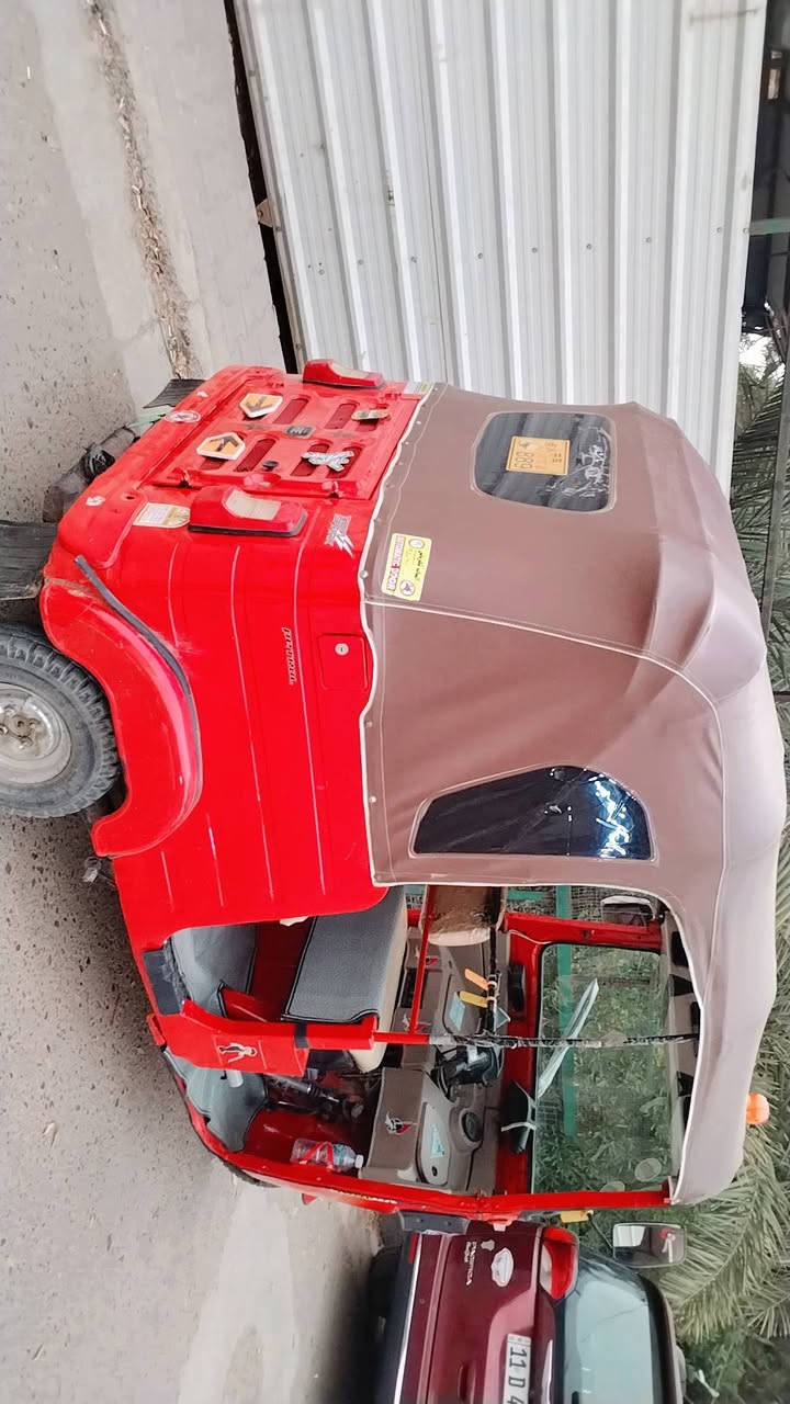تكتك موديل( 18) شهر (12 ) تكتك أوراق أوراق أوراق  كامله   مكينه كير كلج اكسل مكفول مكينه تخم تاير جبلي بيها كهرباء كامله اي نقص مابيها كبل لشارع ربع مذب عليها   مكاني بغداد الشعلة (*********** واتساب) (السعر 4200 ملايين) و بيه مجال خاتم الطيبين
