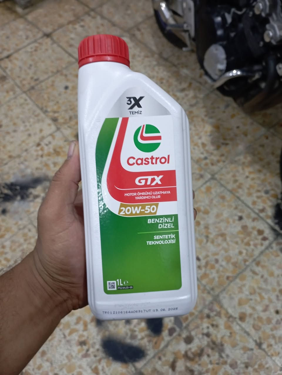 كافه انواع الزيوت وكله اصلي
امزويل ٣٠ مع الغسل و التشحيم

موتر استار ٢٥ مع الغسل و التشحيم 

يورل ٢٧ مع الغسل و التشحيم 

امنول ٢٣ مع الغسل و التشحيم 

كاسترول ١٦ مع الغسل و التشحيم

هونداي ١٥ مع الغسل و التشحيم 

ايفو ١٥ مع الغسل و التشحيم

الساحل ١٣ مع الغسل و التشحيم 

جيرمن ١٢مع الغسل و التشحيم
مكاني قرب مطعم جكن أوسلو مجاور مروان ابو الدراجات 
***********
