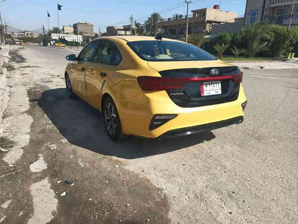 #كيا فورتي
مديل 2020
مكينة دوووش 2000
گير أيتي المرغوووووب عالظمان 
تبريد ثلج ثلج ثلج.  بستم 
رقم بغداد مشروع وطني بسمي بسمي 
تبديل قطعه واحده  البنيد فقط 
مواصفات حلوة 
مصفرة من كلشي 
بيه فقط الدعامية الاماميه مو حلوة 
ممتفرغ اسويهه 

معروضه  126 ورقه 
السعر جيد جدا. للجناي اوللبياع  
العنوان بغداد رحمانية الشعله 

***********
