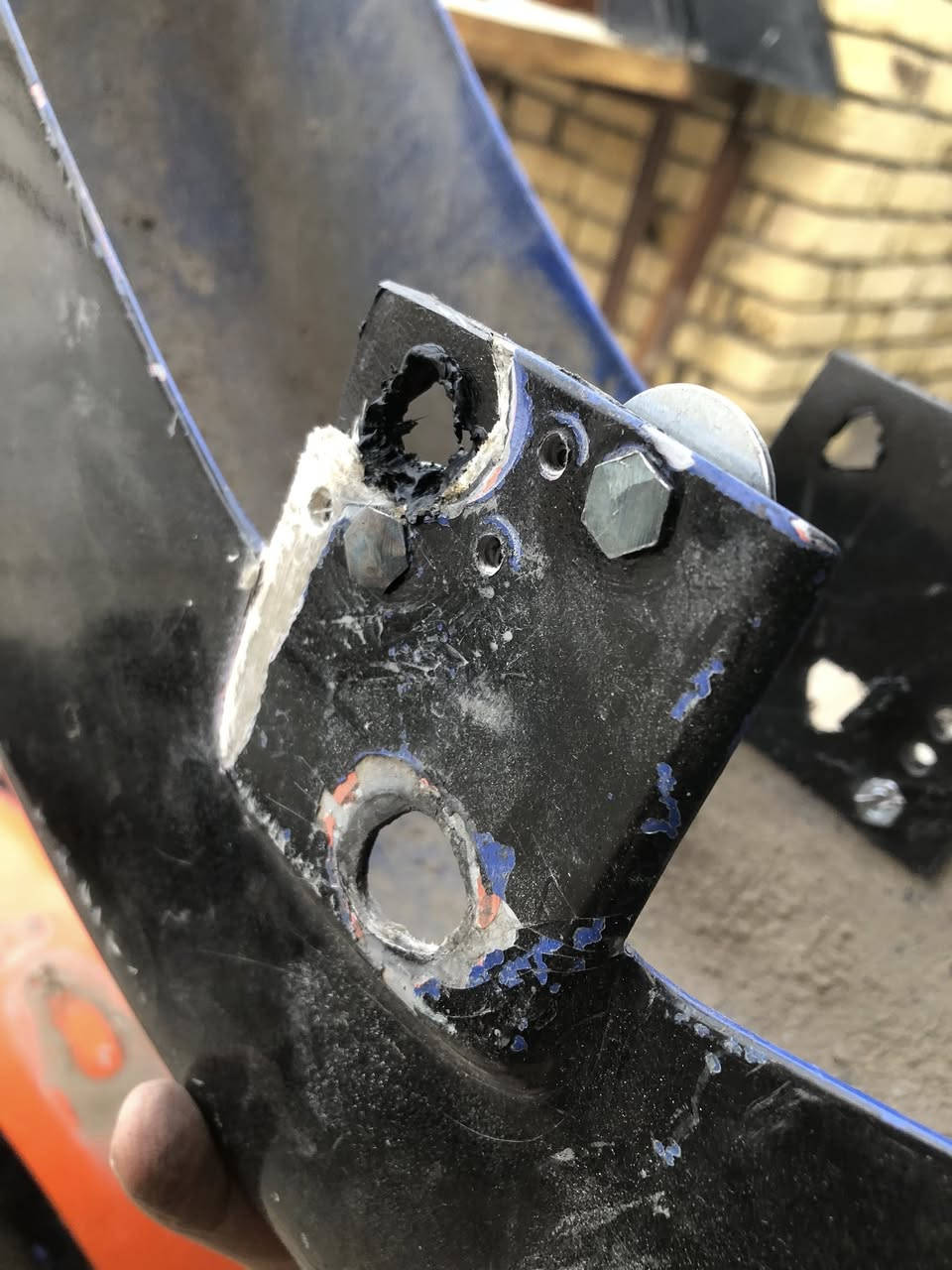 بسمه تعالى. عمل جديد هارلي تصليح وتغيير لون
ذي قار محلة الشموخ قرب مجمع ابو لانا 
***********
