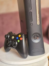 اكس بوكس 360 كاسبر نضيف ما بيه اي عطل اغراض كامله ذاكره 250 يده واحده ...