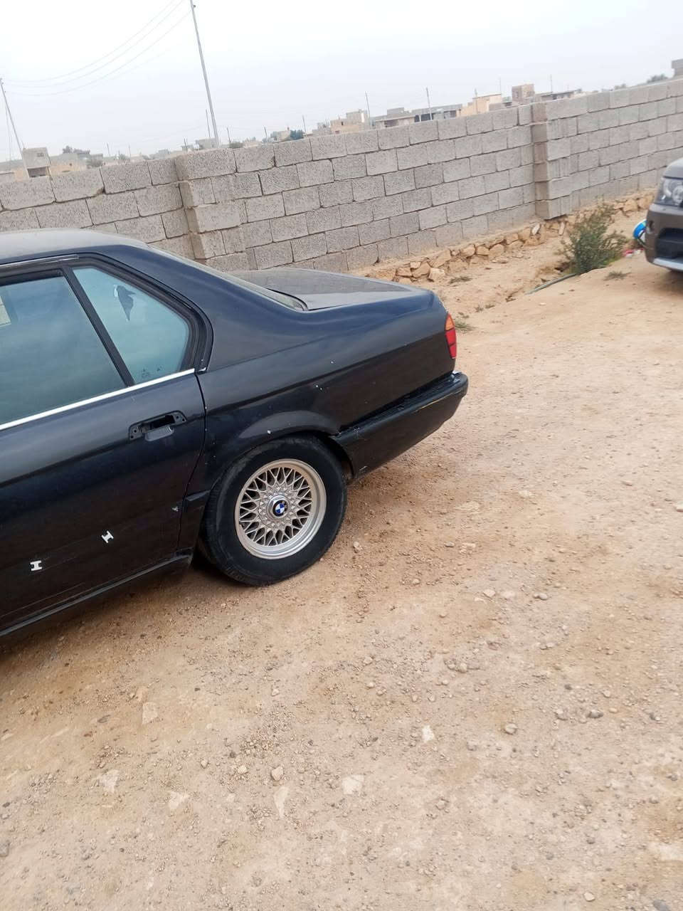 السلام عليكم عندي بي ام للبيع السعر 25 مكلف بنشر لاستفسار ***********
