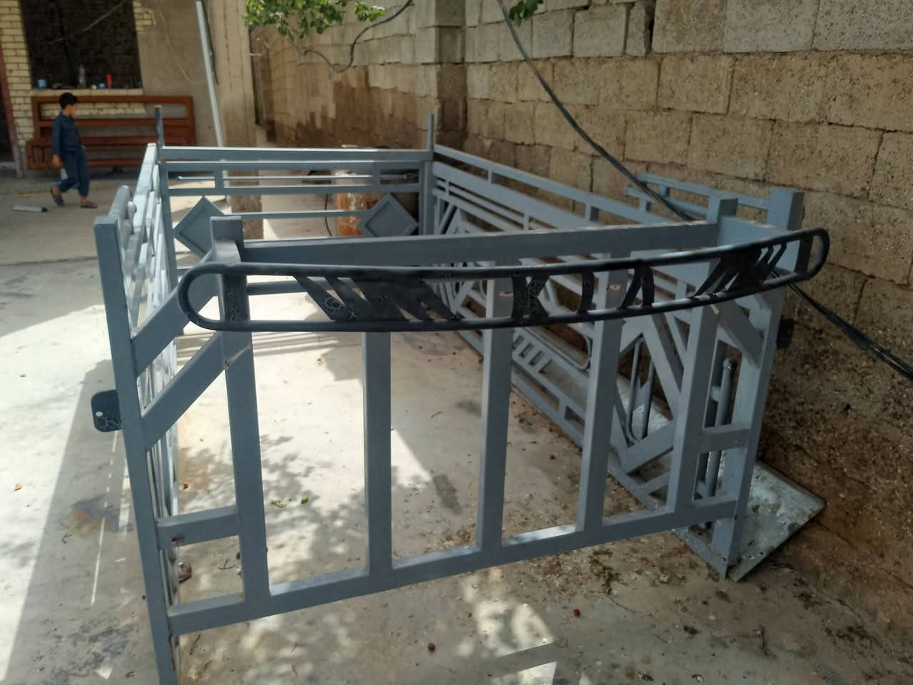 حجر مالكيه للبيع 
***********
