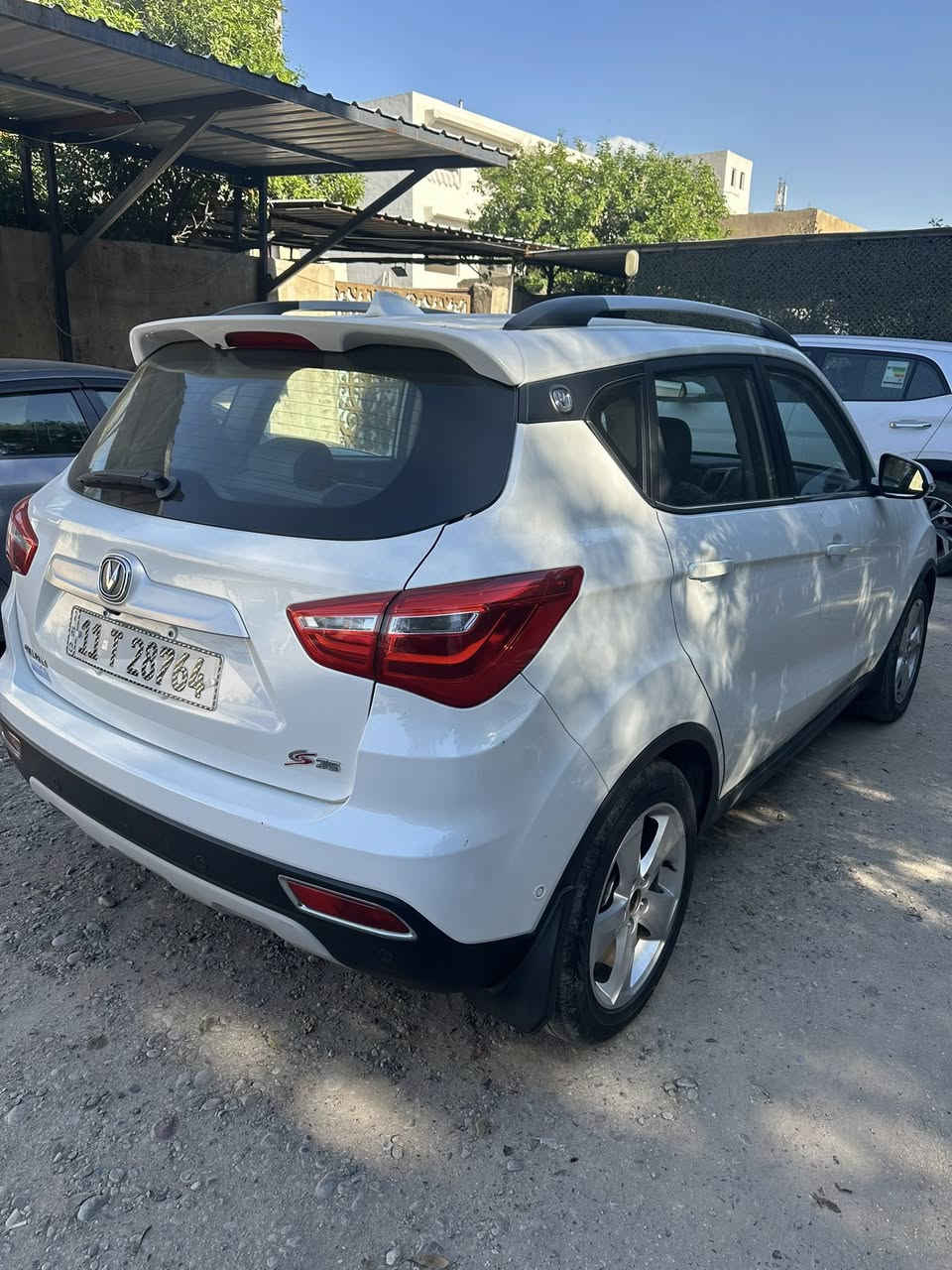 للبيع فقط شانجان CS 35 موديل 2019  ماشيه 71 الف حره بأسمي موجوده في بغداد الكاظميه مكفوله كفاله عامه بدون صبغ بدون بارد  بدون خياس...اخت الجديده  تبريد ثلج  السياره جاهزه ومابيها اي نقص رقم جديد...فقط ببها طخه  صغيره بالدعاميه بدون دوخل ومصلحه وما مصبوغه موضحه بالصور عدا هاي بعد كلشي مابيها... سعرها 115 وبيها شويه مجال 
للاتصال ***********
