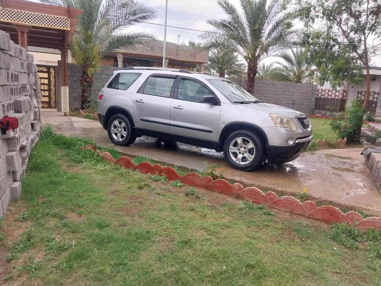 جمسي اكاديا سلفر مكفولة ٧راكب رقم بغداد موديل ٢٠١٠ سعرها ١٠٠ وبيها مجال للاستفسار الاتصال على الرقم : ***********

