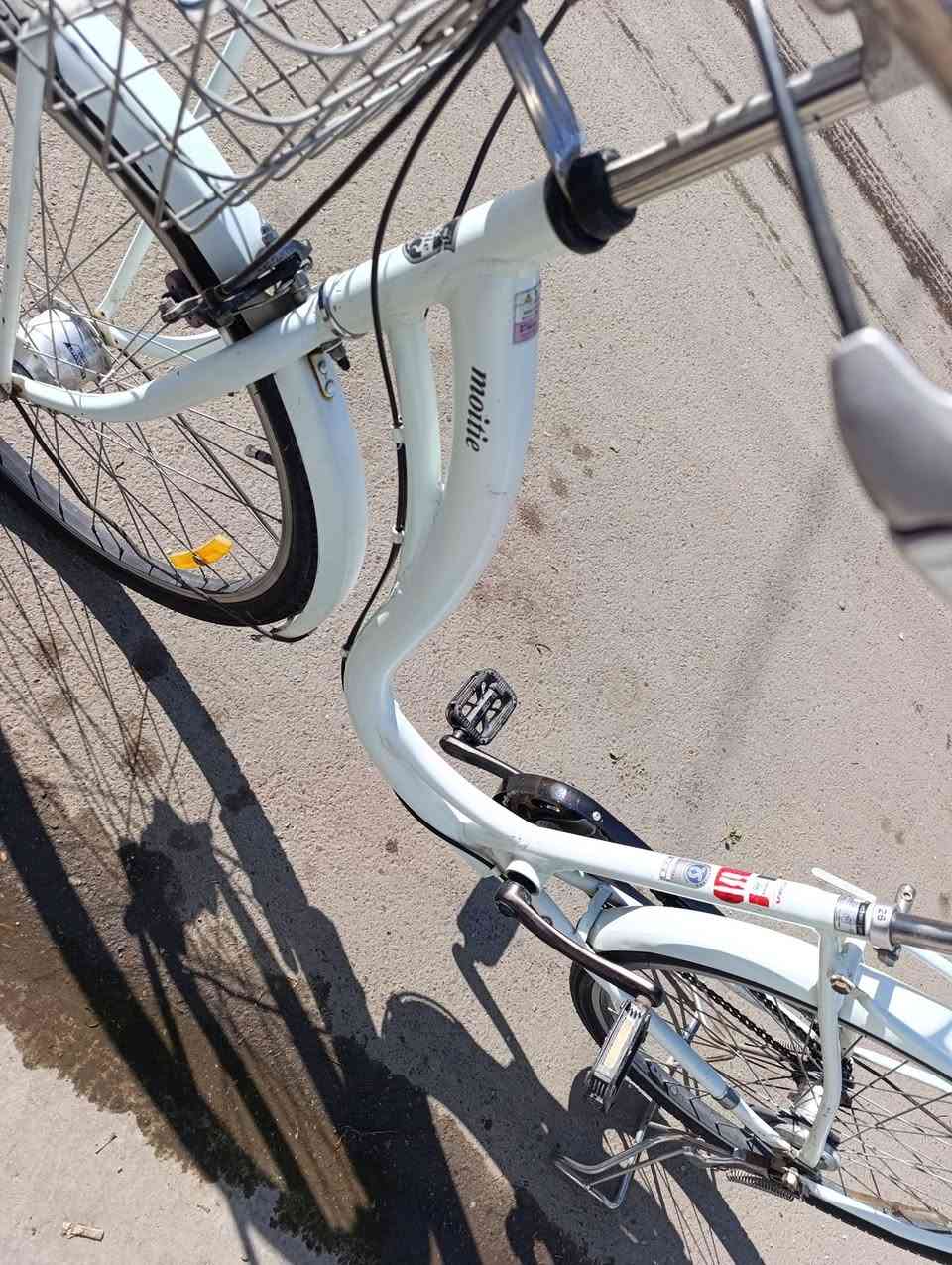 بناتي سوبر Aضخم. المنيوم. كير 3نمر حساس ليت امامي. ستيرن وستان فراشه   معدن بل كامل المنيوم تاير ضخم يتحمل اوزان ثقيله أخو جديد مكاني بغداد حي العامل سعر 140
***********
