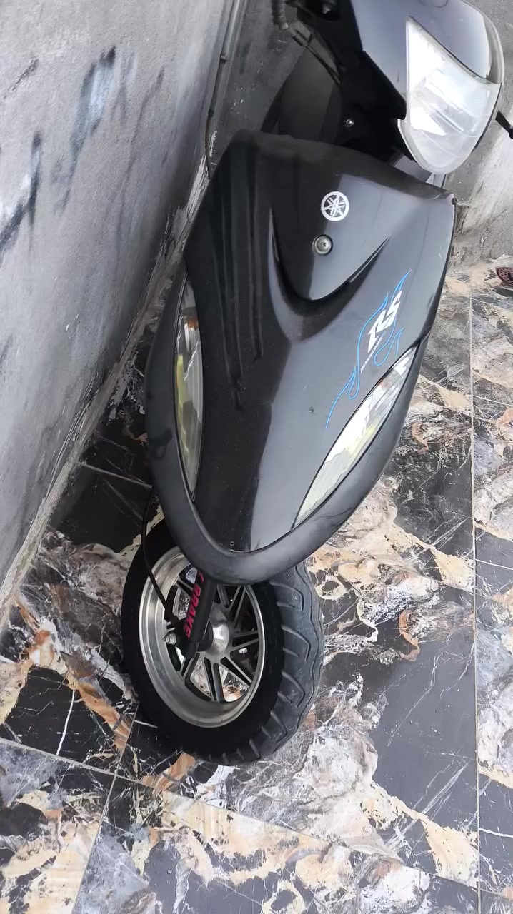 عدله دراجه اخت لحاويه كشي شغال مفتوحه بس ولفات فقط سعر قفل قفل 750لحد يجي ويكول بيش قفله مكان قرنه هوير رقم ***********
