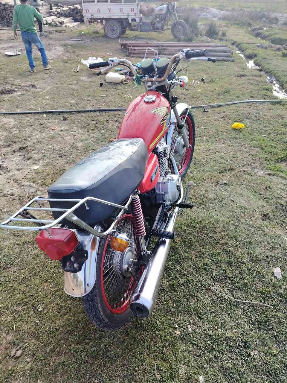 دراجه لبيع موديل 2020مكفوله من كلشي اوراق كامله المكان قضاء النصر رقم المبايل *********** لمو شراي لا بس يضل يعامل
