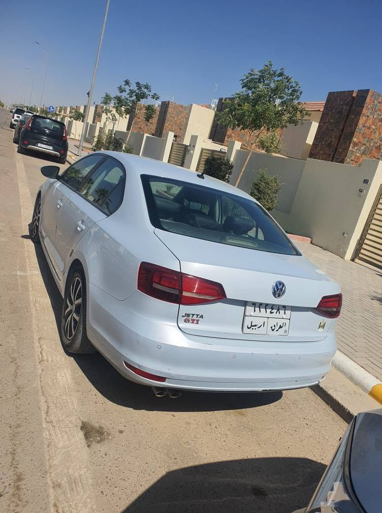 فولكس واجن جيتا ٢٠١٨
محرك ٢٠٠٠ تنفس طبيعي 
حساسات أمامي خلفي كامرا 
بدون صبغ 
محرك و كير مكفول 
السعر ١٣٠ ورقة 
*********** بغداد, العراق
