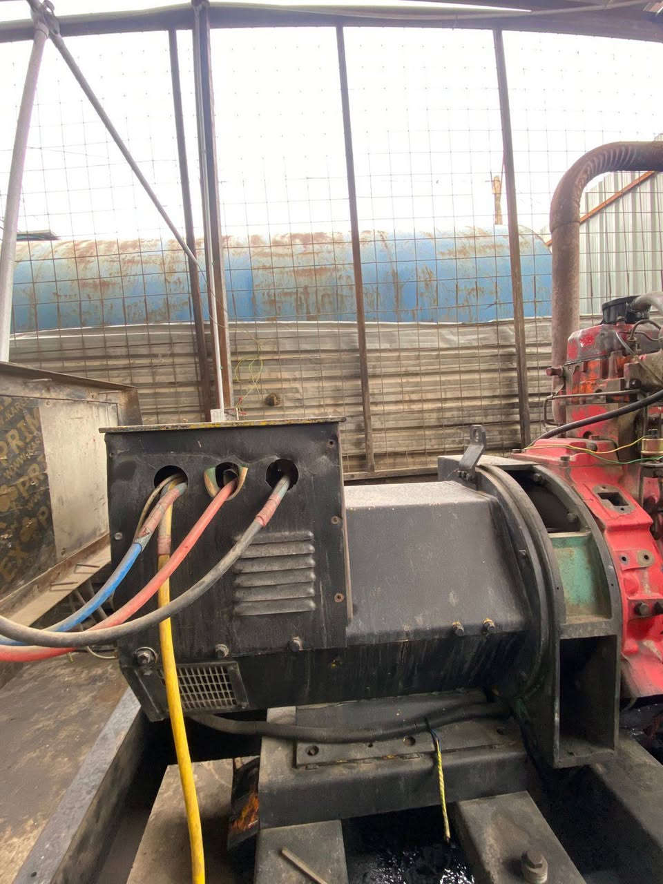 مولدات للبيع
دايو 250 كيفي 6 نوزل بسعر مناسب 
كمنز 250 كيفي 6نوزل بسعر مناسب أيضا 
للاستفسار اكثر الاتصال ع الرقم 
***********
